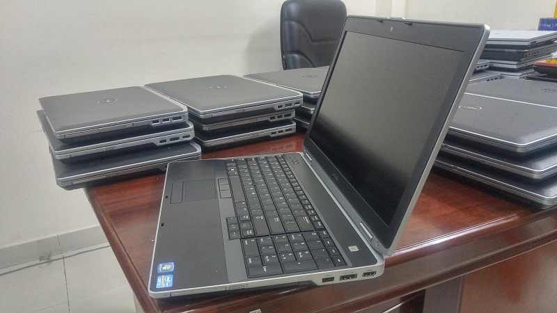 Laptop dell latitude