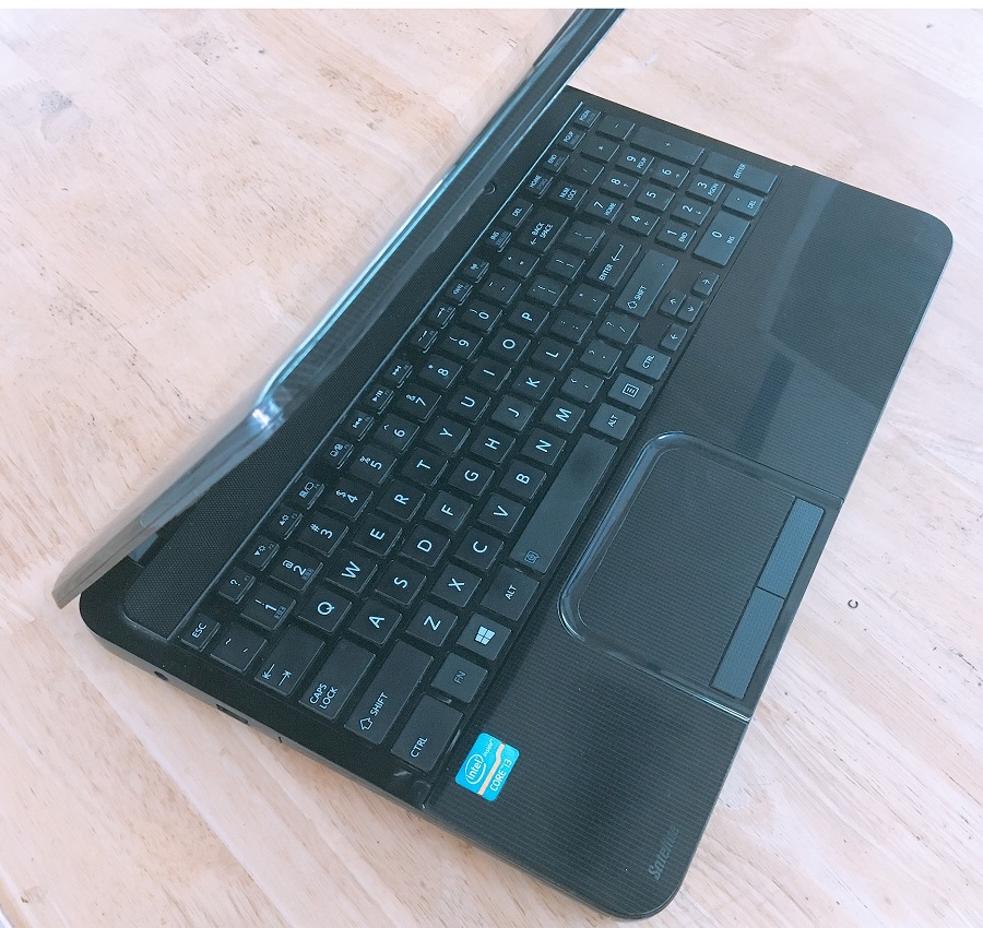 laptop toshiba L850 core i3