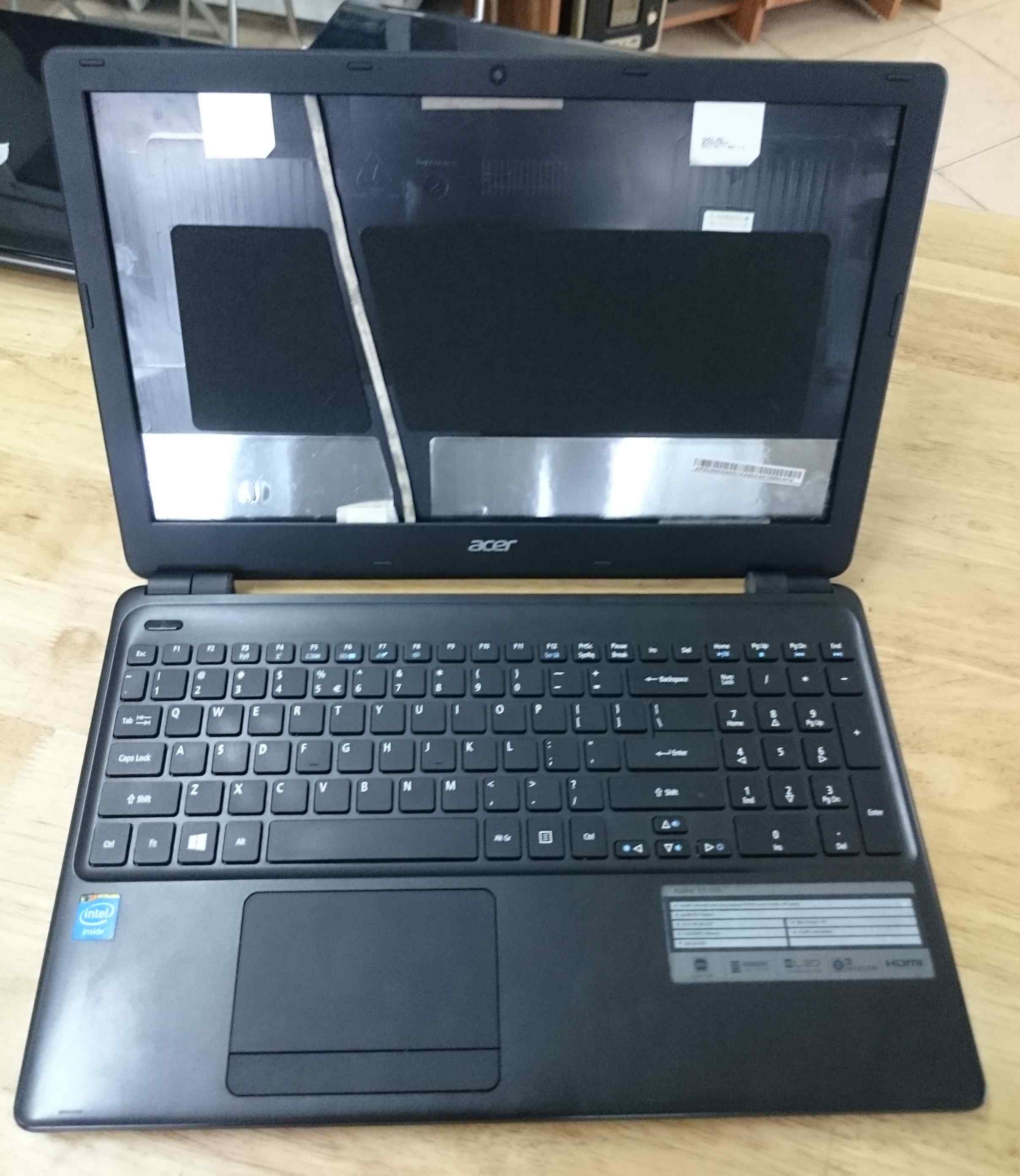 vỏ laptop acer e1-510 cũ